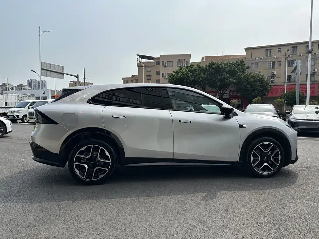 XPeng G7 — миниатюра 8