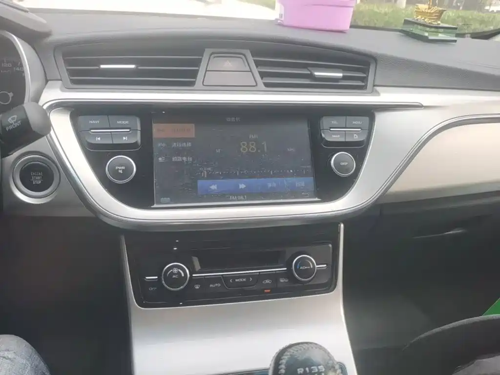 Geely Emgrand GL — миниатюра 13