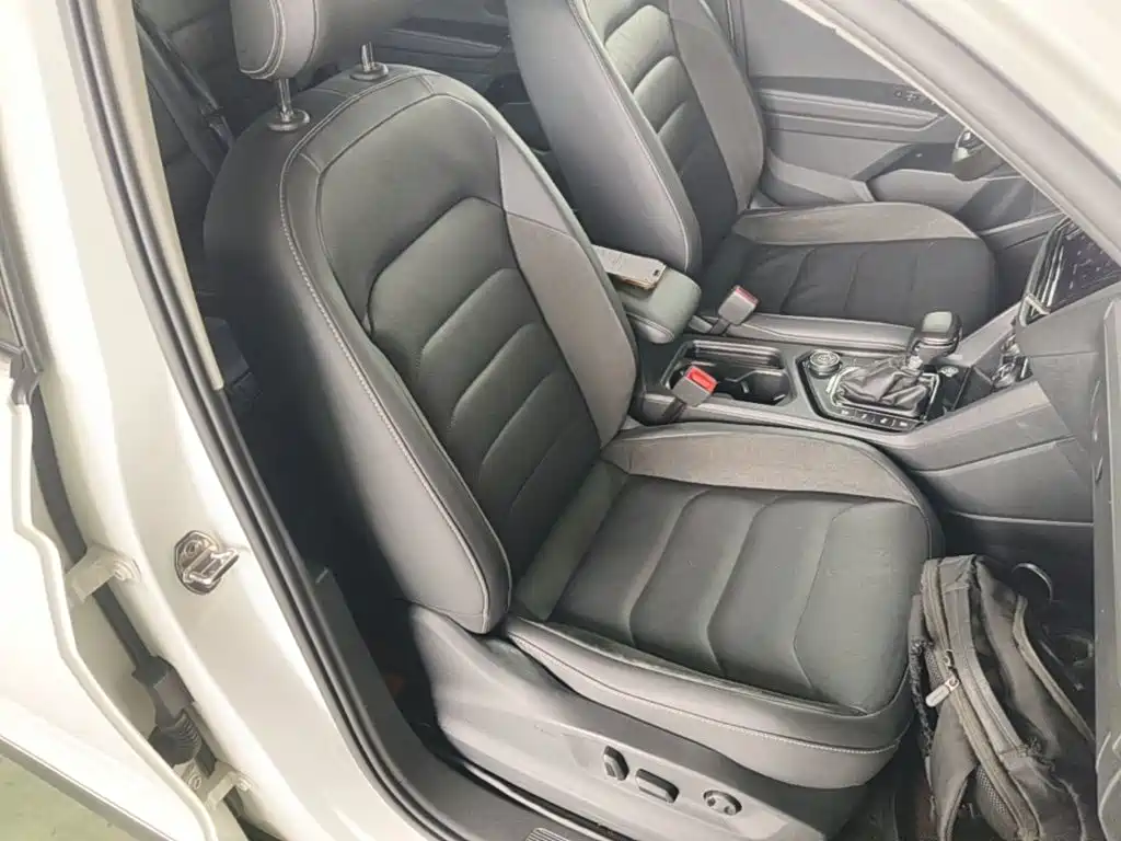 Volkswagen Tiguan L — миниатюра 25