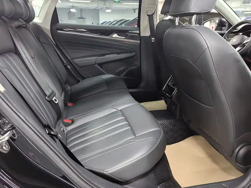 Volkswagen Passat — миниатюра 9
