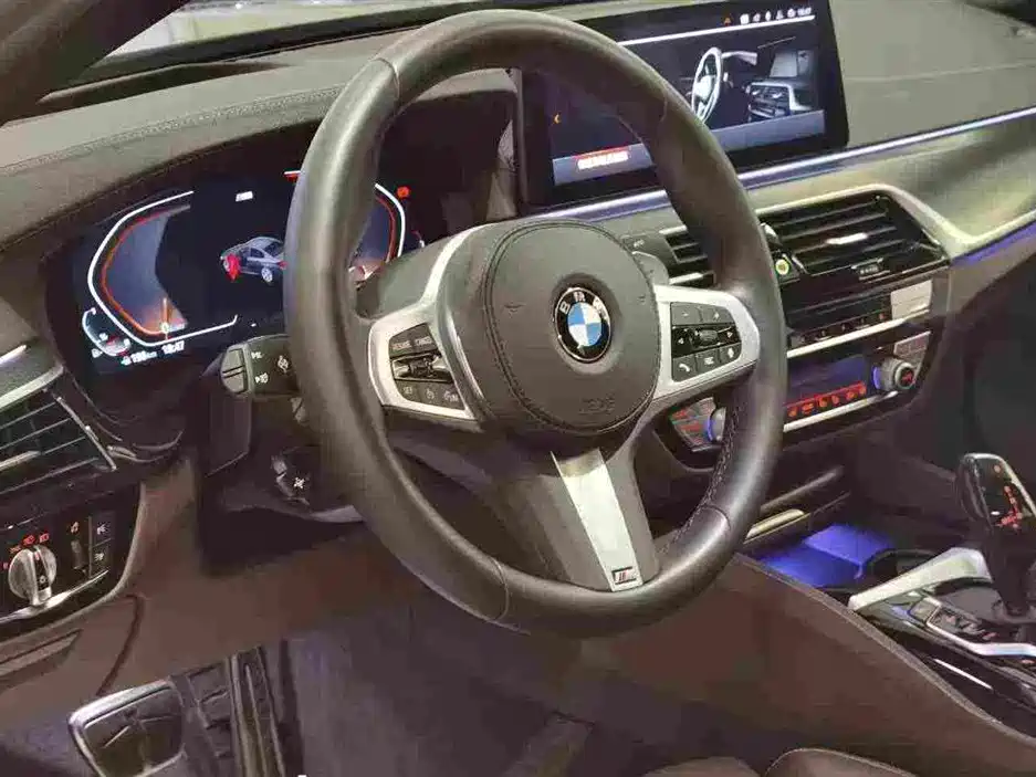 BMW 5 Series (Import) — миниатюра 2