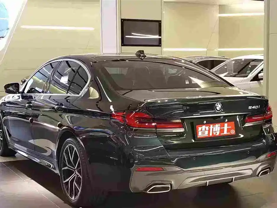 BMW 5 Series (Import) — миниатюра 9