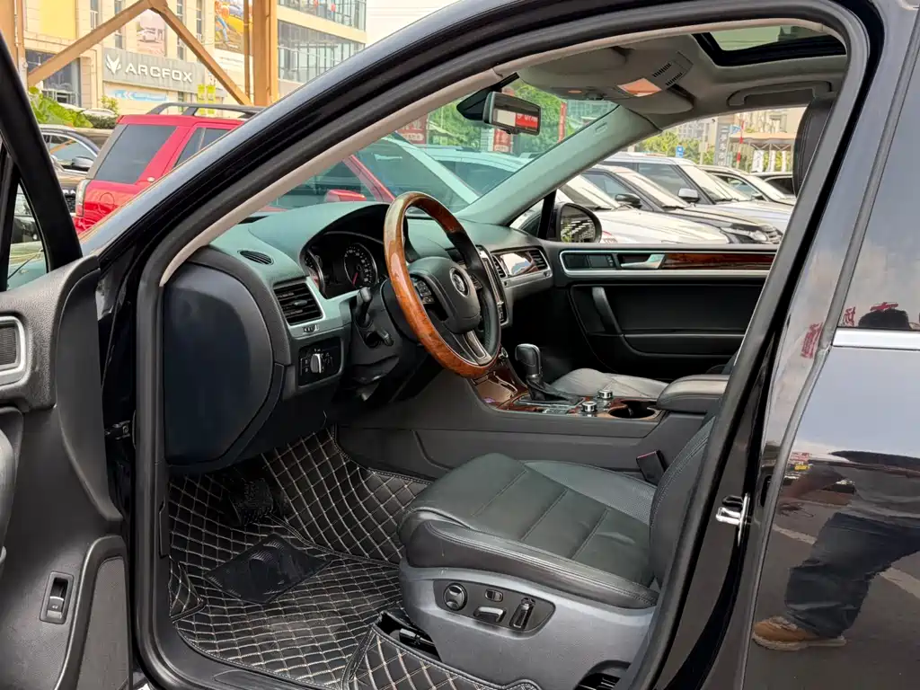 Volkswagen Touareg 2011 3.0TDI Comfort