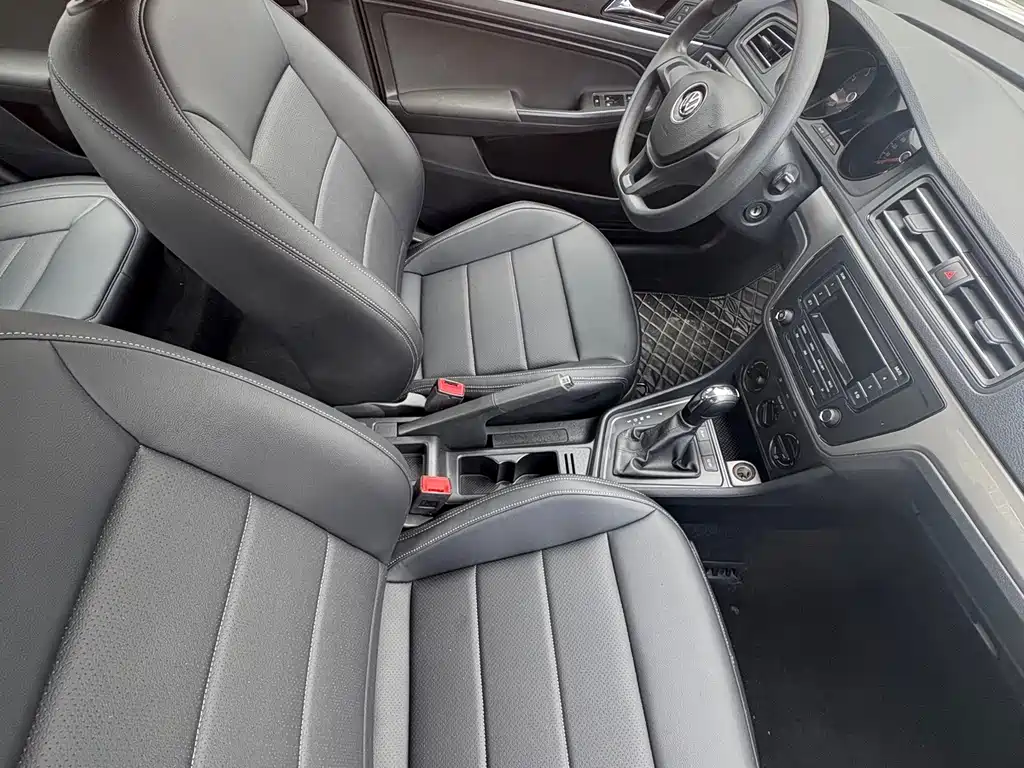 Volkswagen Lavida — миниатюра 7