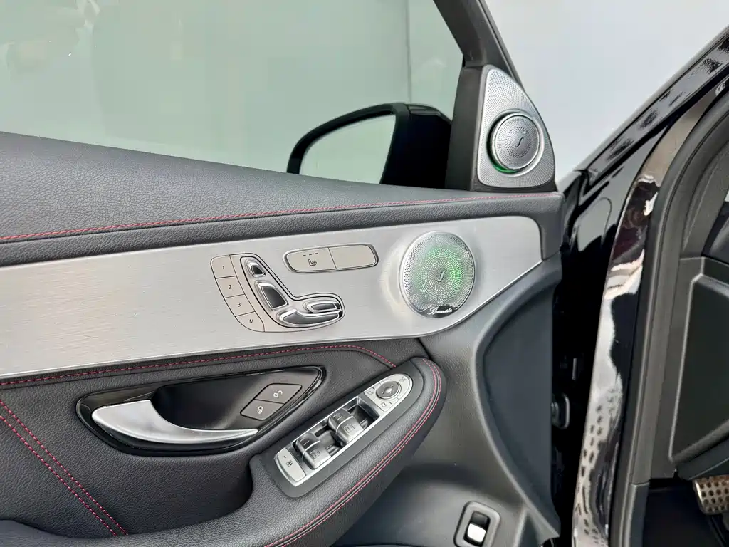 Mercedes-Benz GLC AMG — миниатюра 8