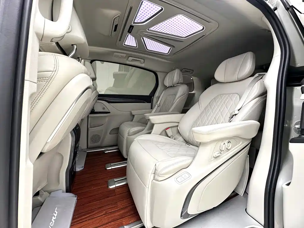Buick GL8 — миниатюра 11