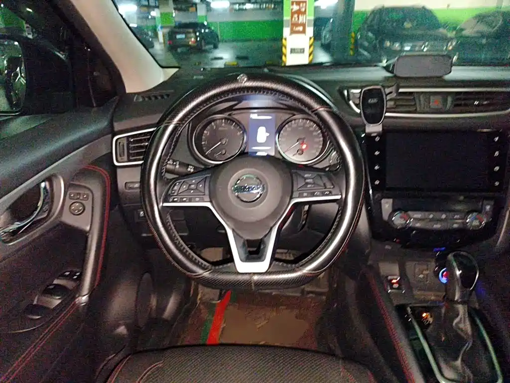 Nissan Qashqai — миниатюра 6