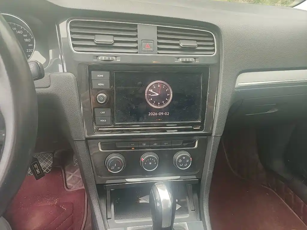 Volkswagen Golf — миниатюра 13