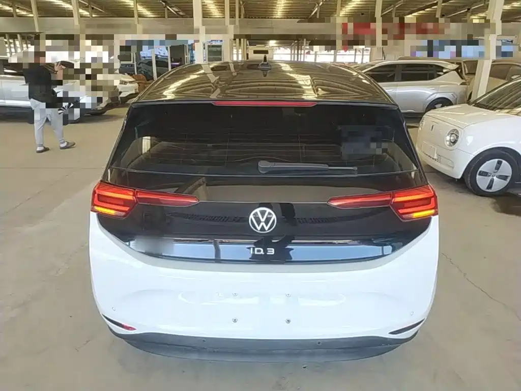 Volkswagen ID.3 — миниатюра 6