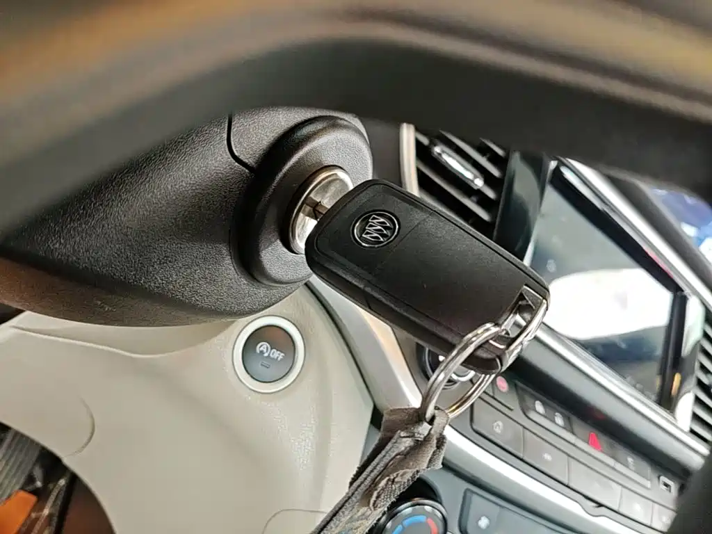 Buick Excelle — миниатюра 9