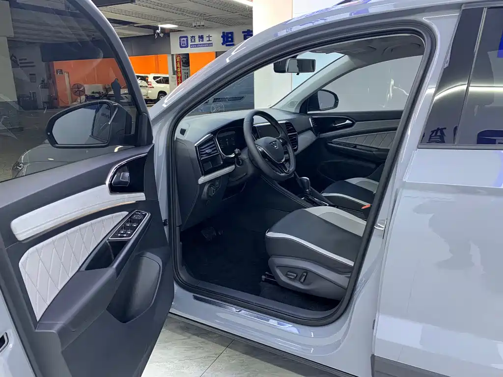 Jetta VS7 — миниатюра 12
