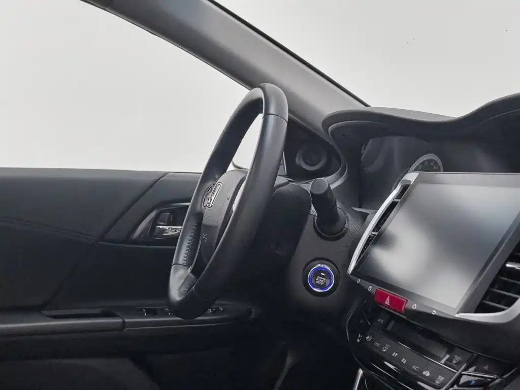 Honda Accord — миниатюра 22