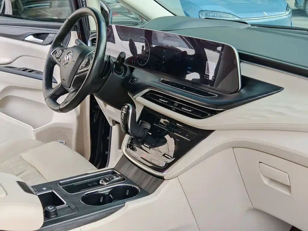 Buick GL8 — миниатюра 9