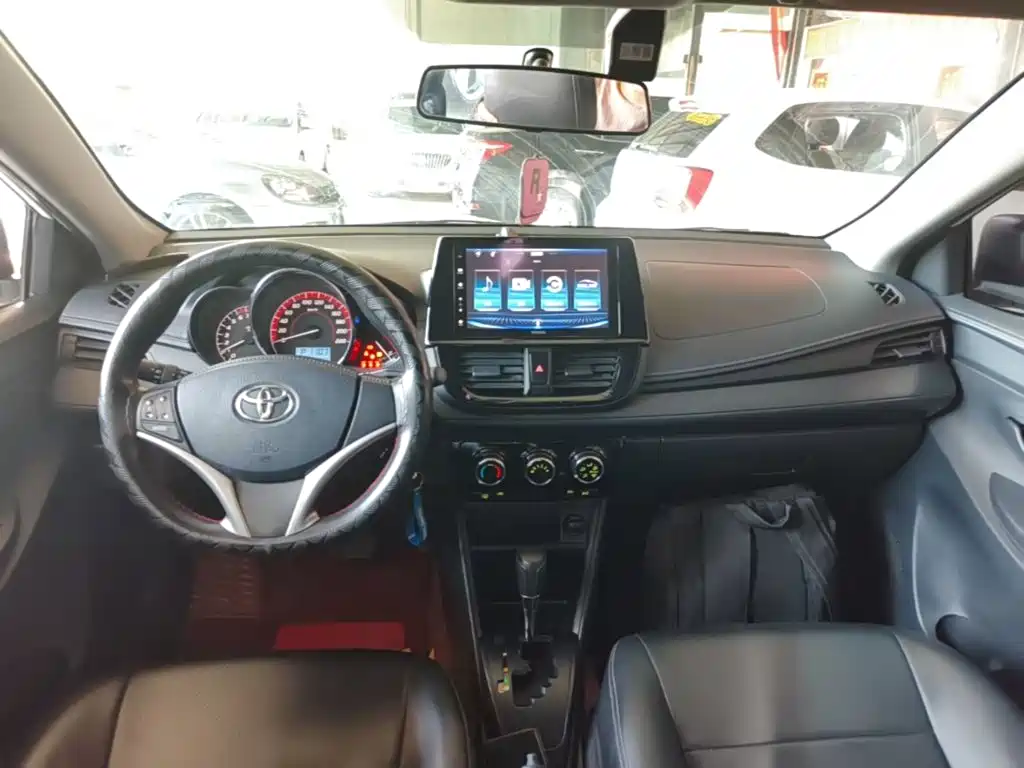 Toyota Vios FS — миниатюра 10