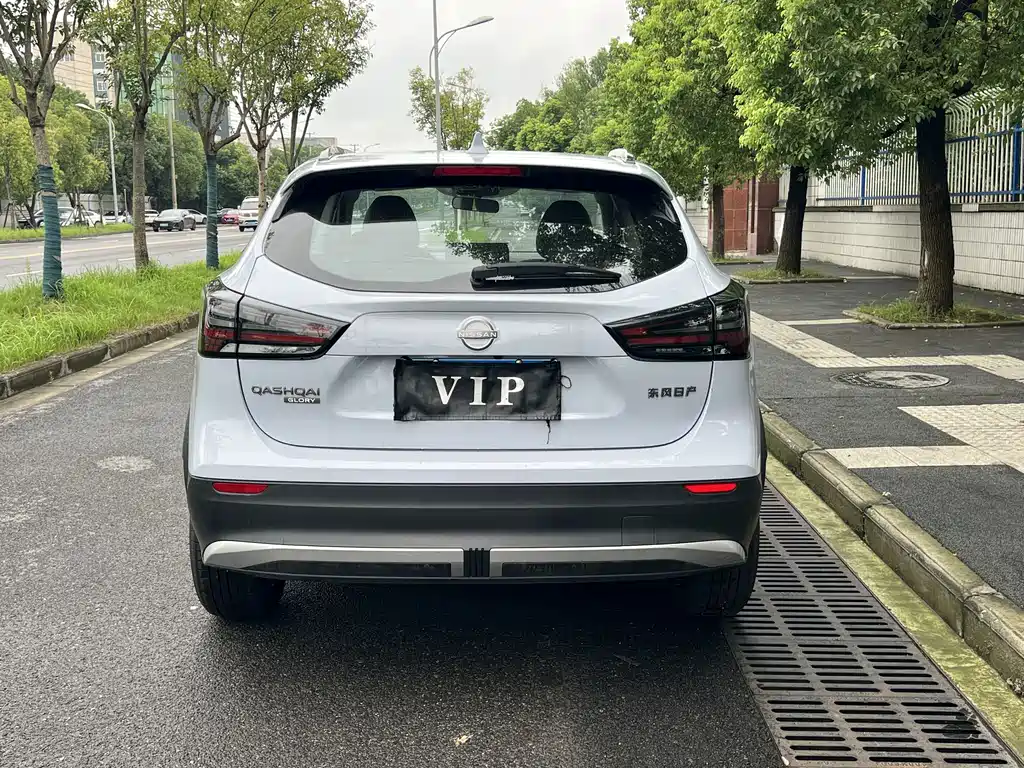 Nissan Qashqai — миниатюра 5