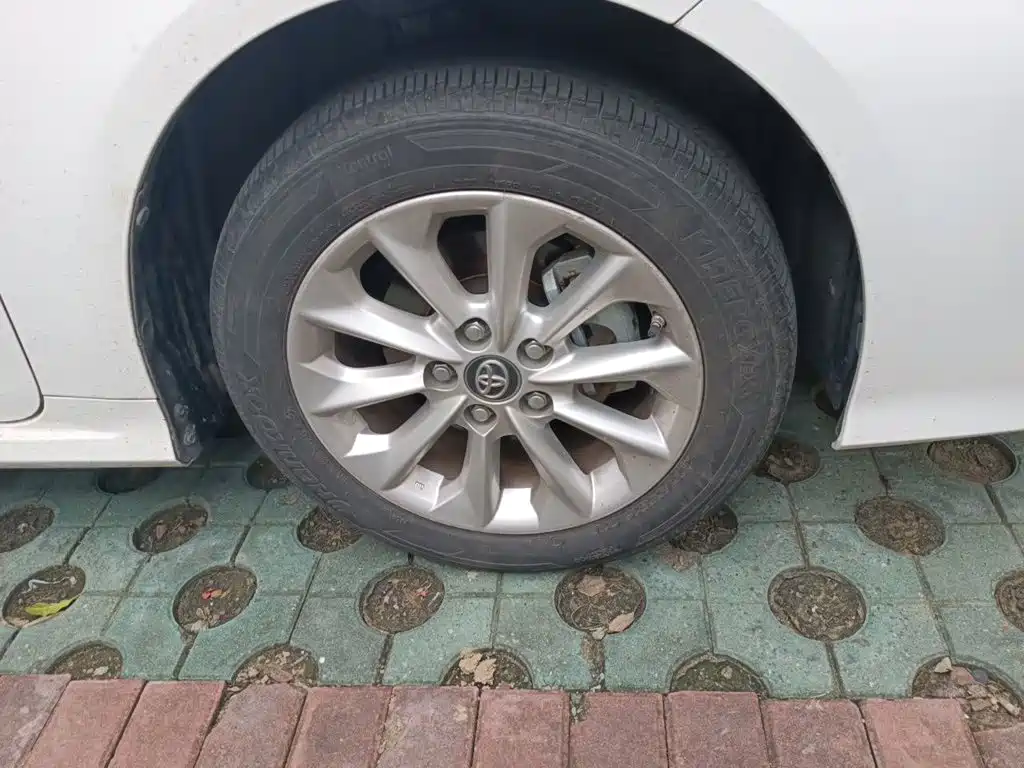 Toyota Corolla — миниатюра 24