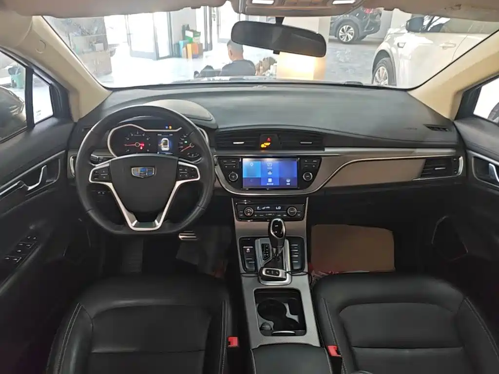 Geely Emgrand GS — миниатюра 10
