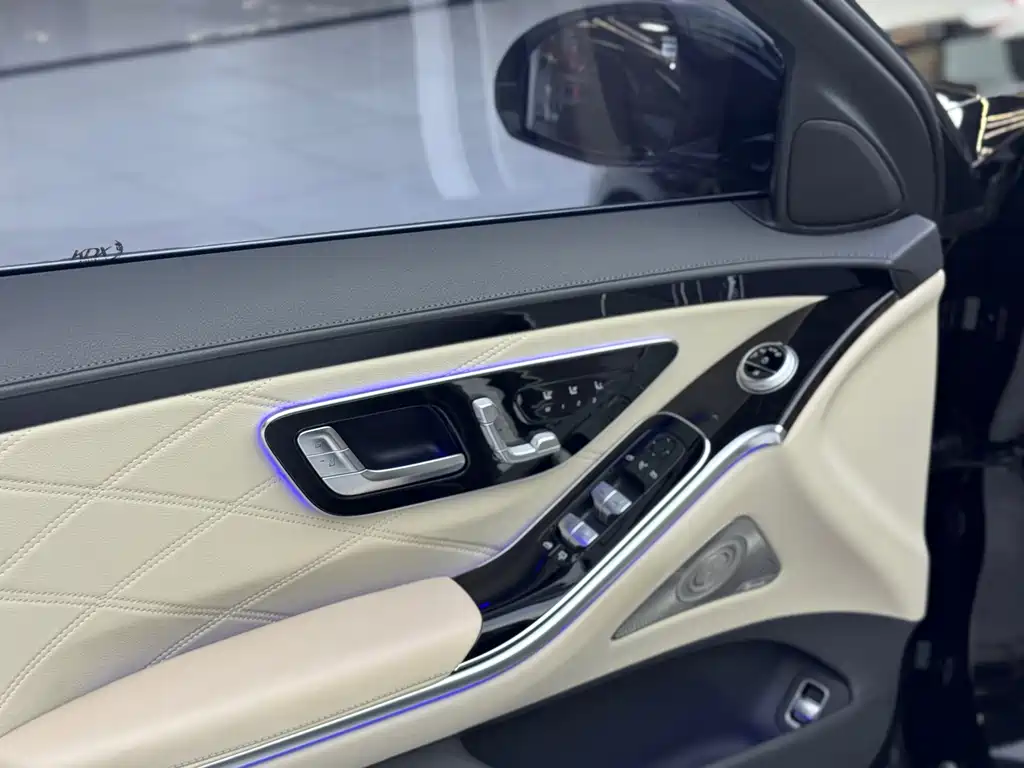 Mercedes-Benz S-Class — миниатюра 9