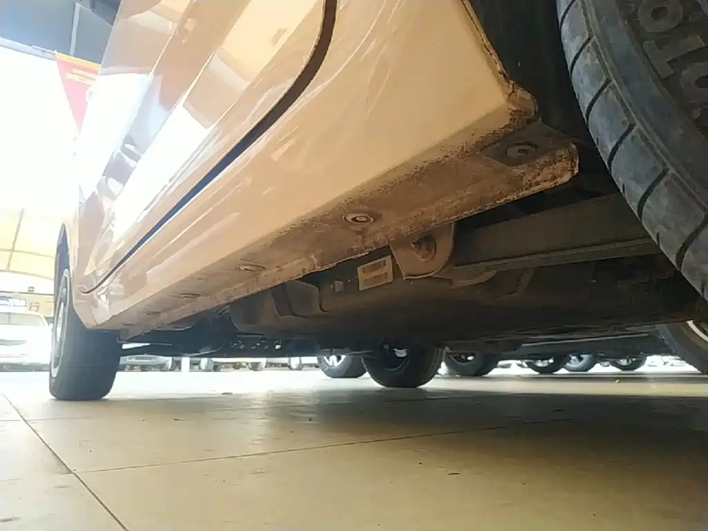 Wuling MINIEV — миниатюра 22