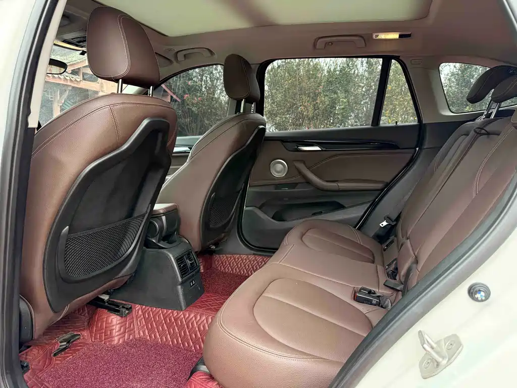 BMW X1 — миниатюра 5