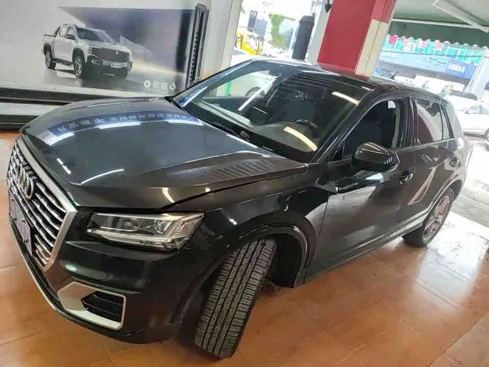 Audi Q2L — миниатюра 2