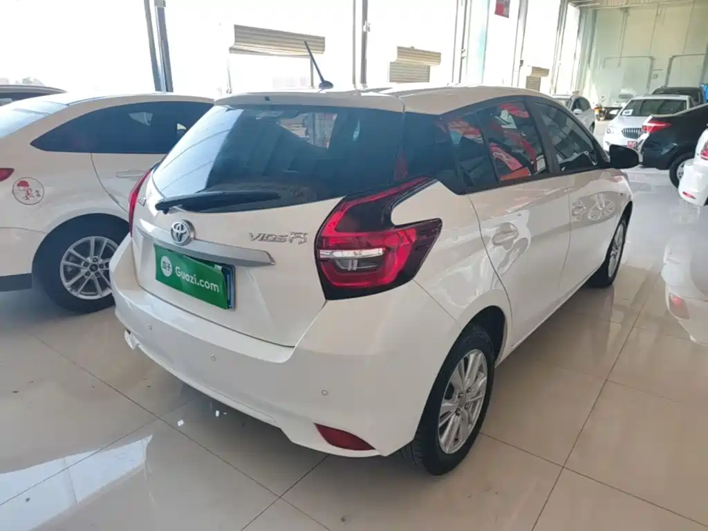Toyota Vios FS — миниатюра 7