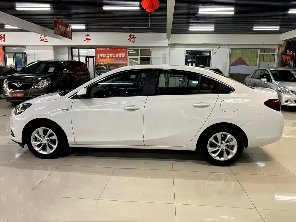 Buick Excelle — миниатюра 3