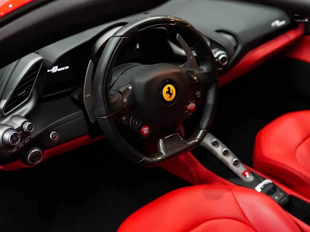 Ferrari 488 — миниатюра 4
