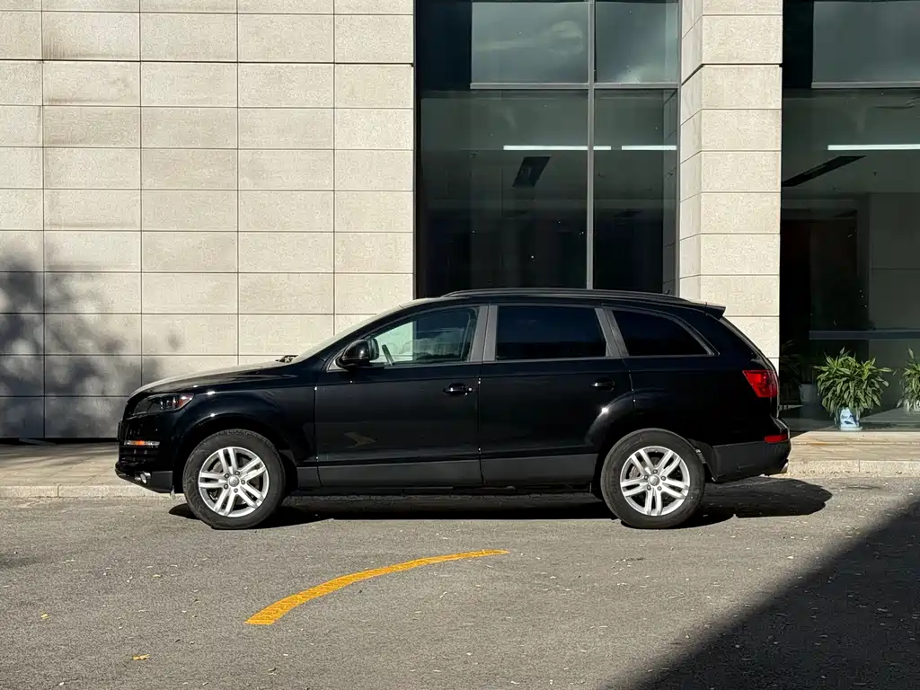 Audi Q7 — миниатюра 4