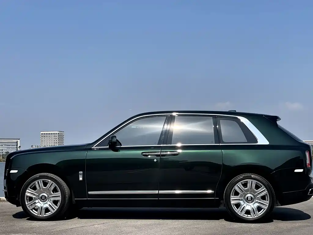 Rolls-Royce Cullinan — миниатюра 3