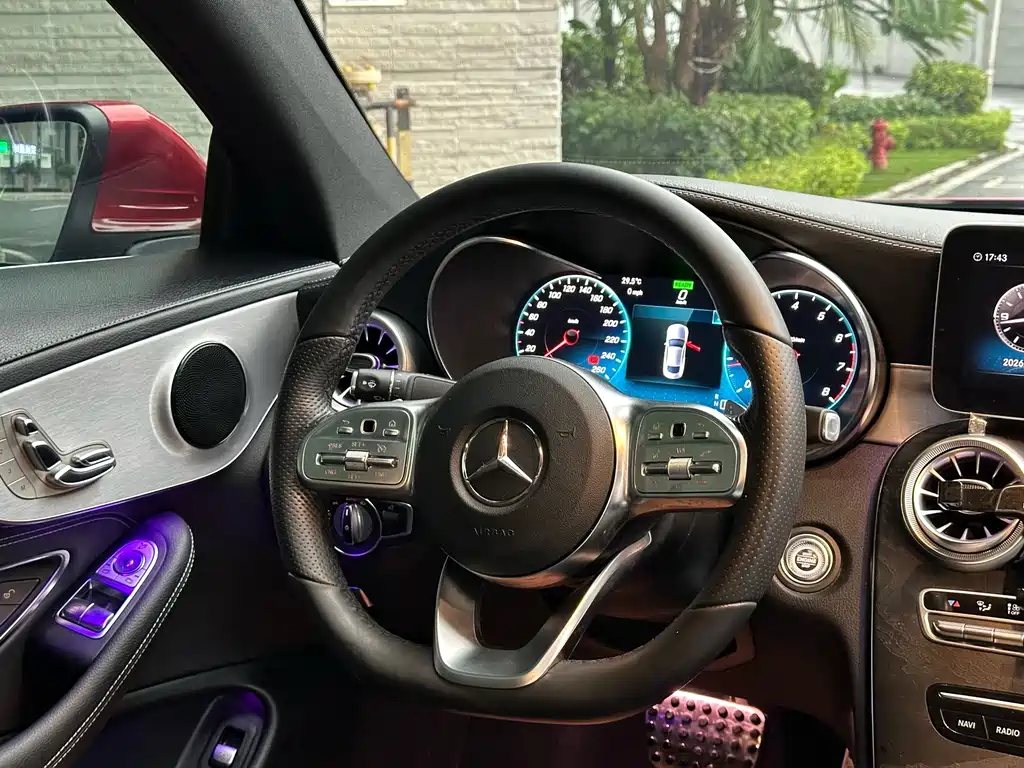Mercedes-Benz C-Class (Import) — миниатюра 17