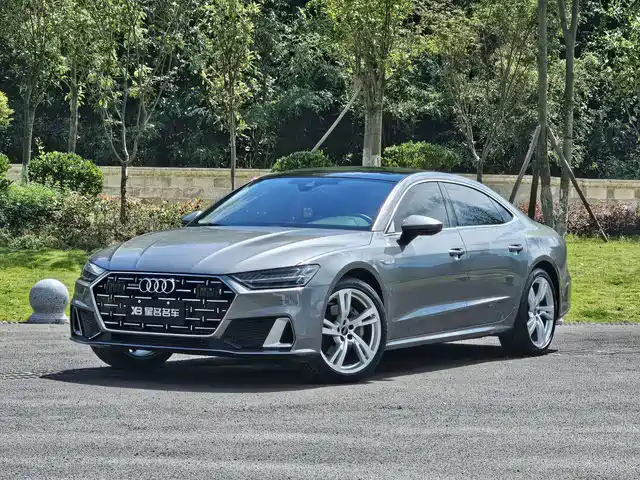 Audi A7L