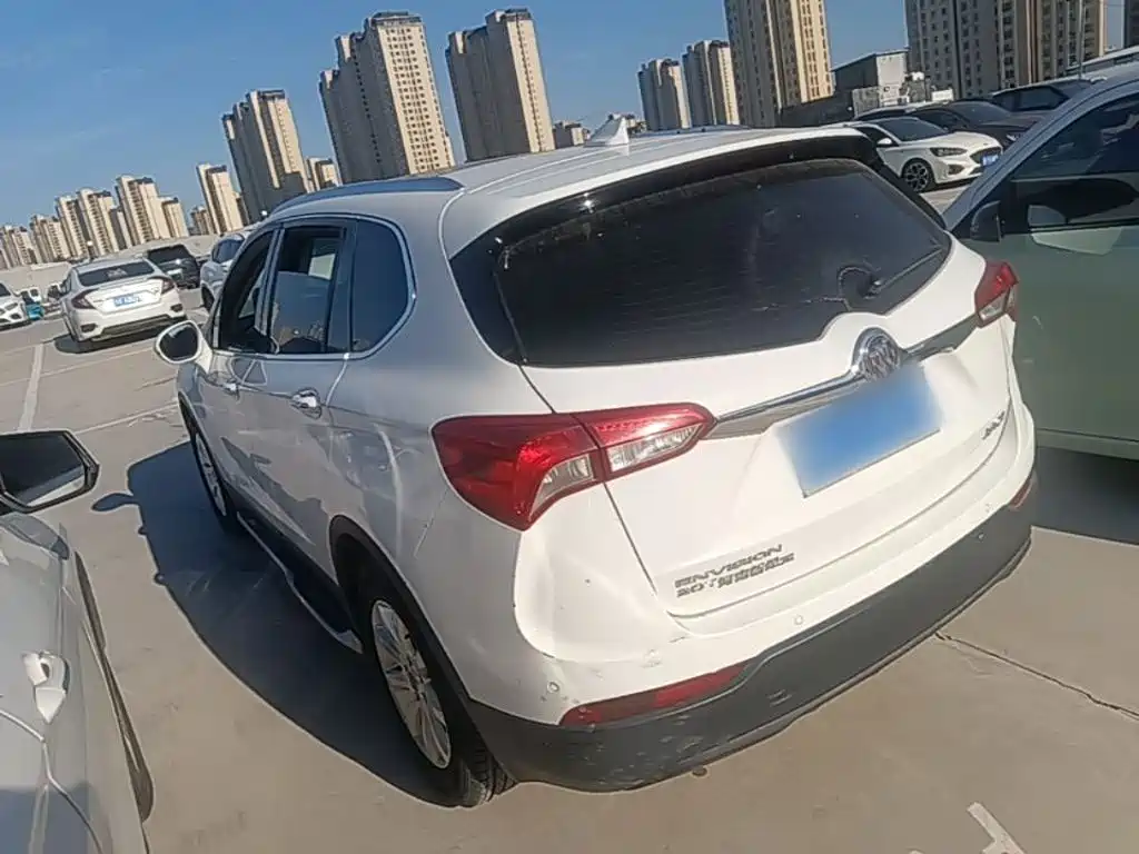 Buick Envision Plus — миниатюра 5