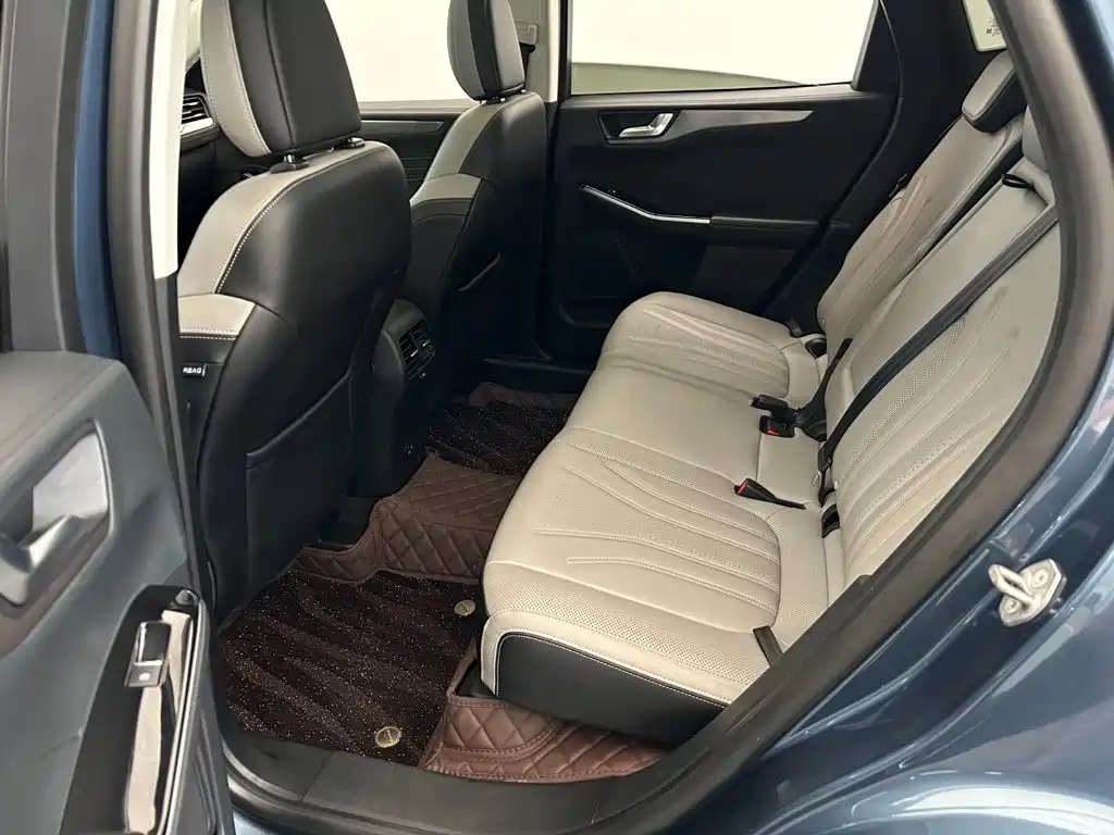 Ford Escape — миниатюра 7