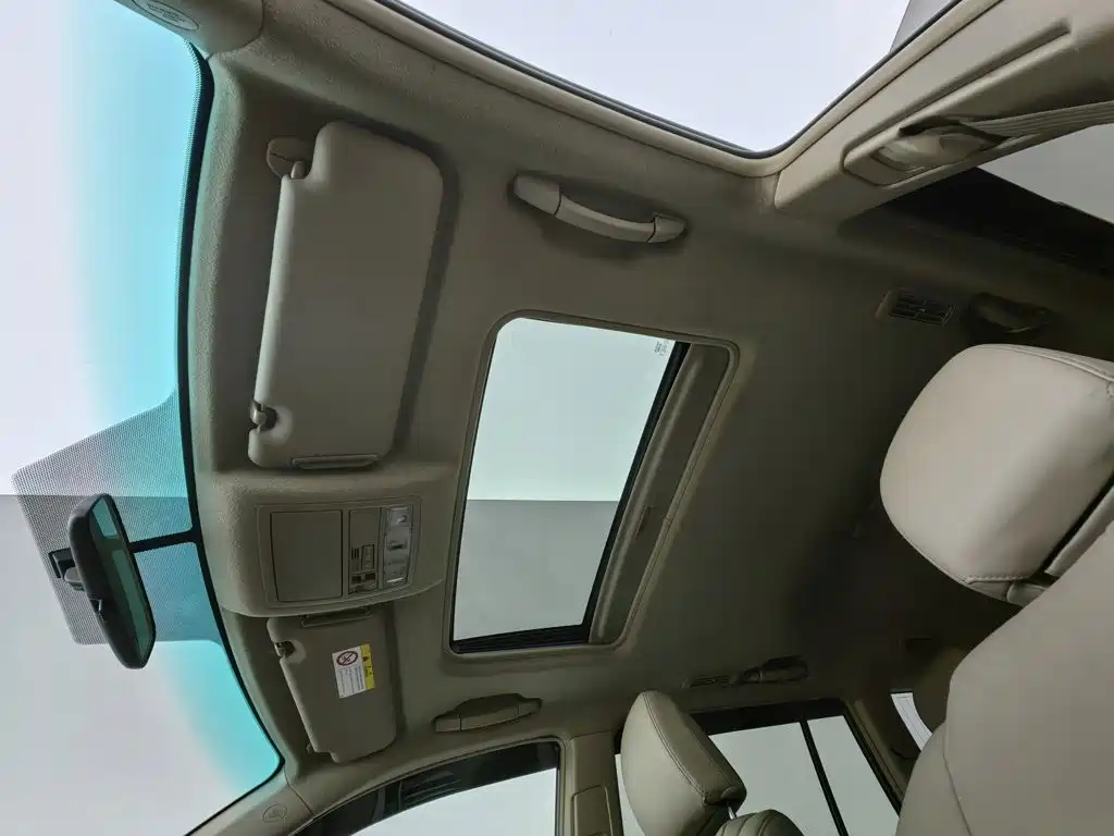 Toyota Highlander — миниатюра 14