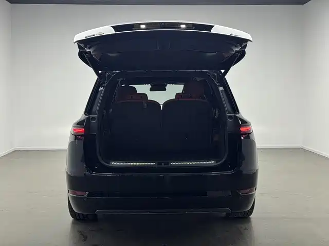 Li Auto Li L9 — миниатюра 10