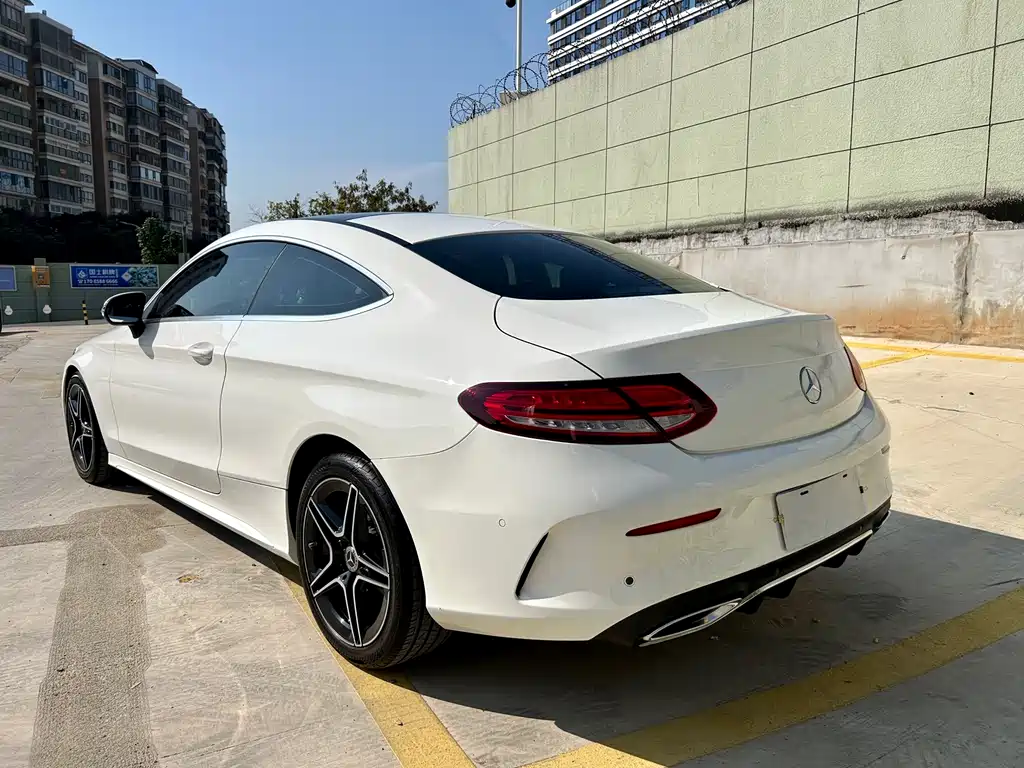 MERCEDES-BENZ C CLASS