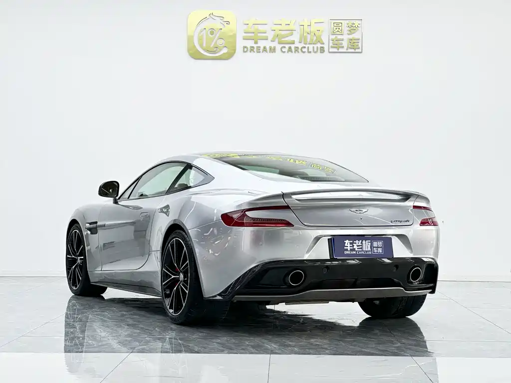 Aston Martin Vanquish — миниатюра 6