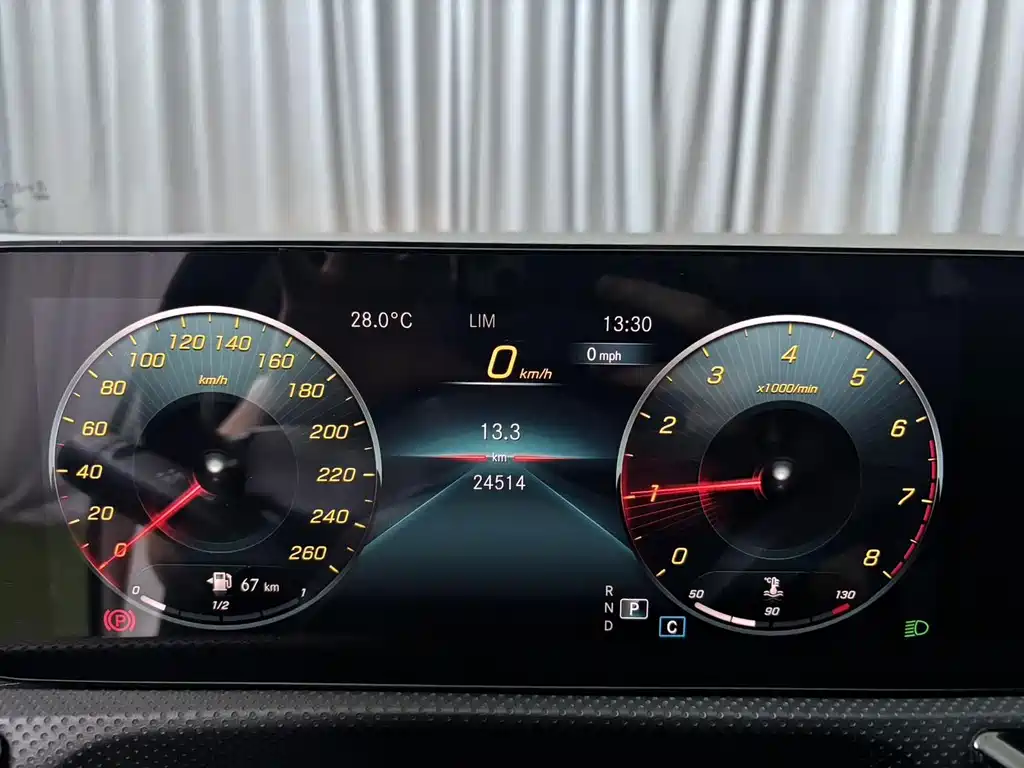 Mercedes-Benz A-Class — миниатюра 13