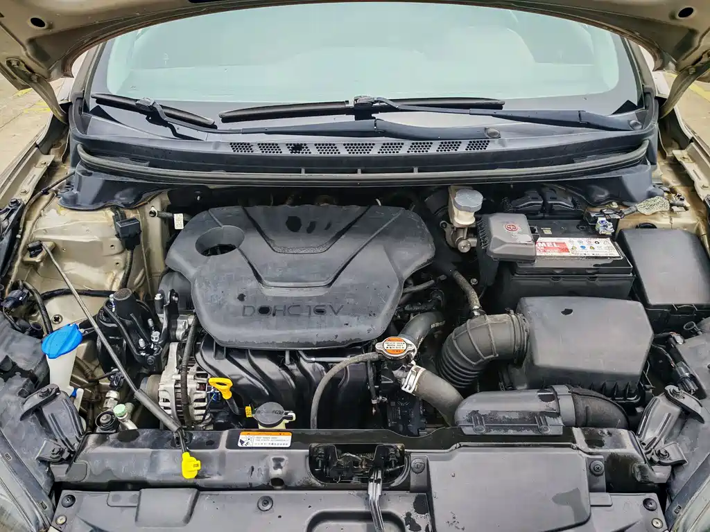 Hyundai Elantra Langdong — миниатюра 12