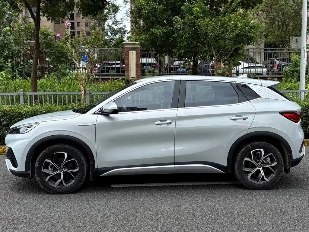 BYD Yuan Plus — миниатюра 3