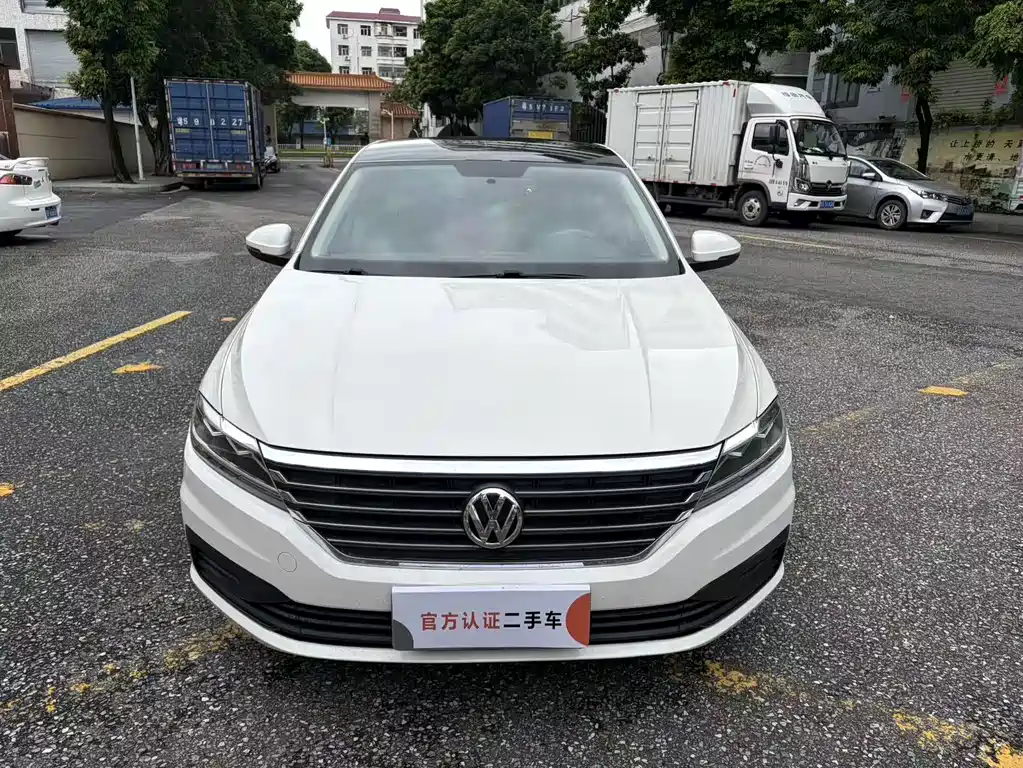 Volkswagen Lavida — миниатюра 2