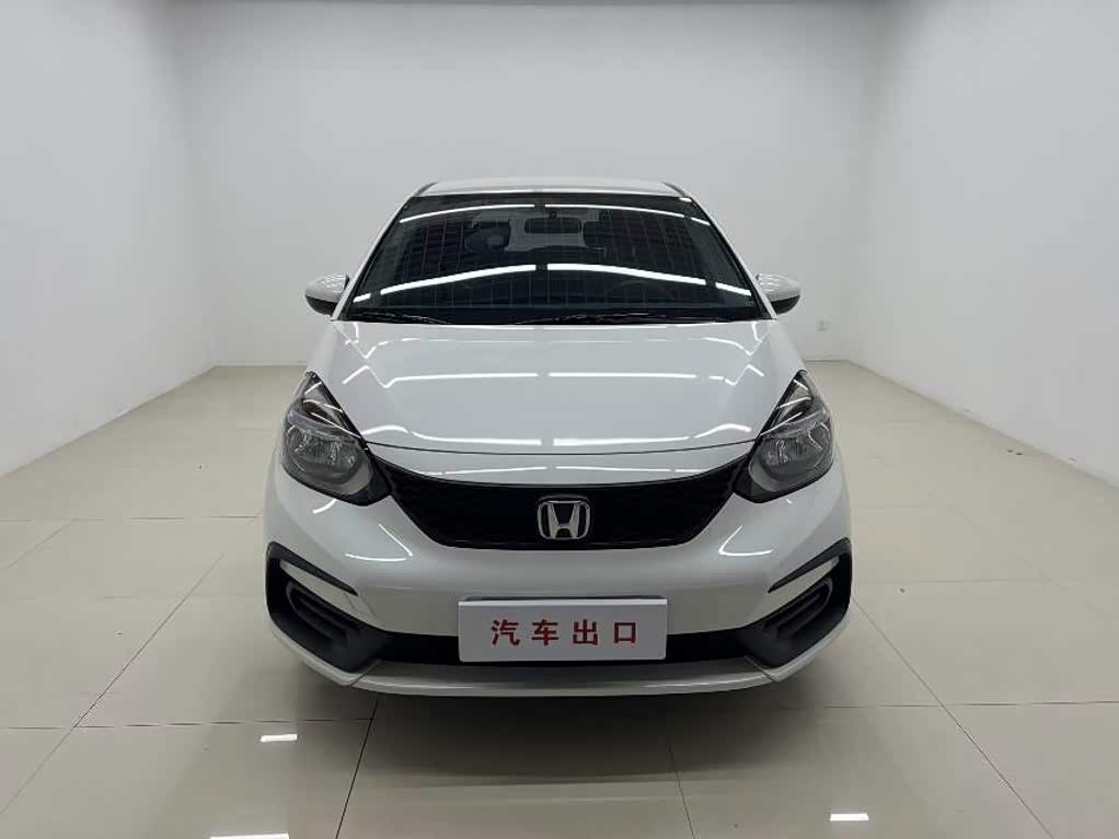 Honda Fit 1.5 л 2024 г. Белый, пробег 16000 км