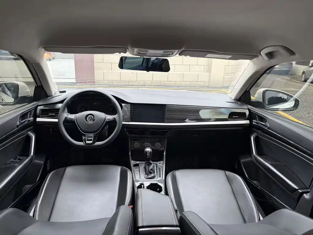 Volkswagen Lavida — миниатюра 10