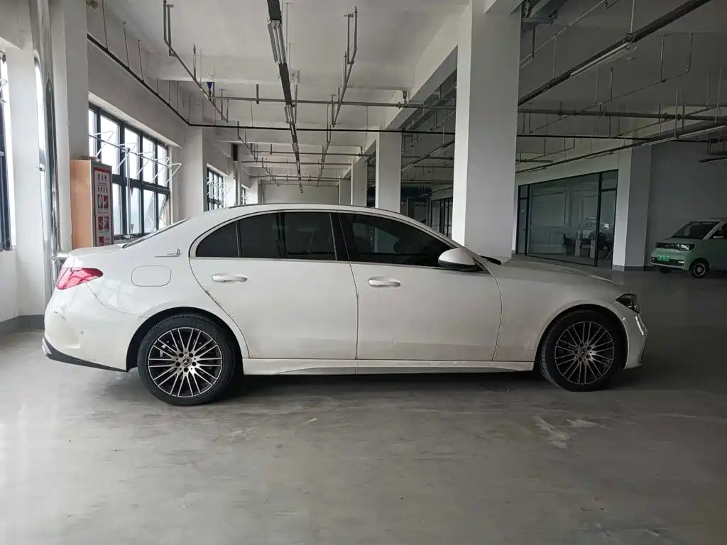Mercedes-Benz C-Class — миниатюра 5