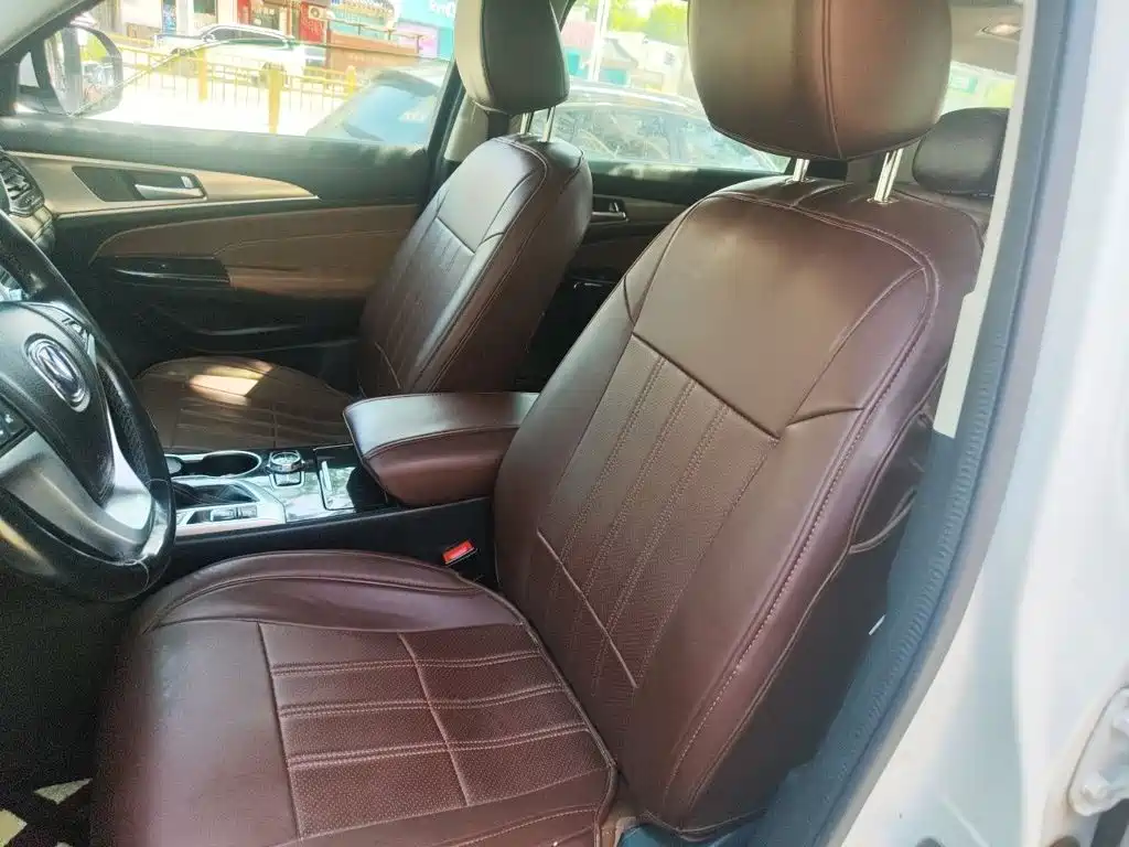 Changan CS95 — миниатюра 8