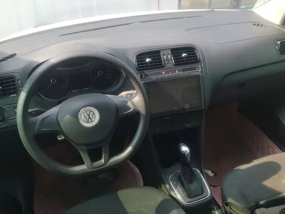 Volkswagen Polo — миниатюра 12