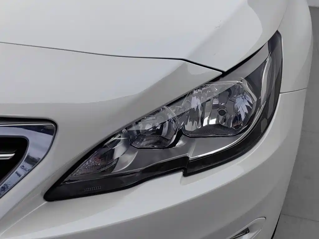 Peugeot 408 — миниатюра 7