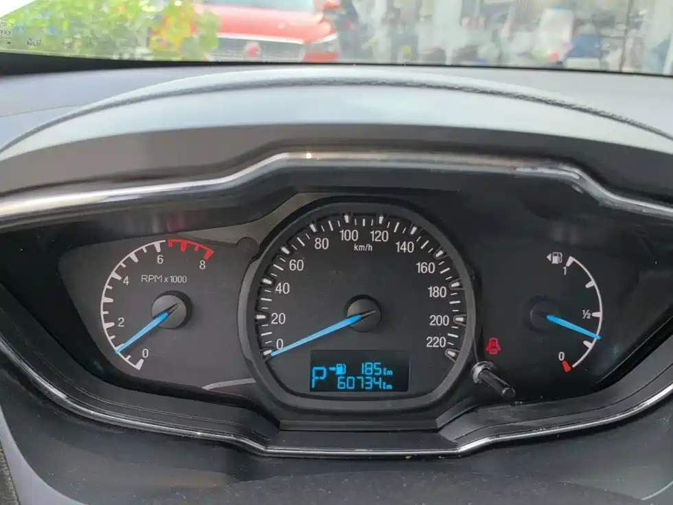 Ford Escort — миниатюра 12