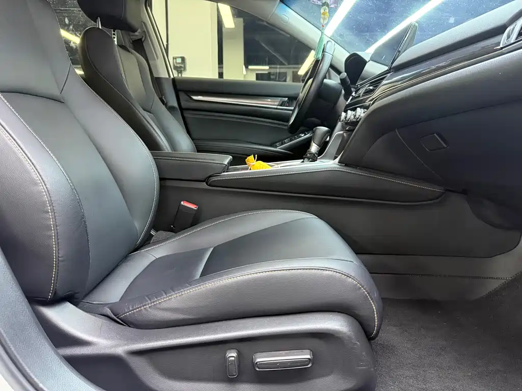 Honda Accord — миниатюра 21